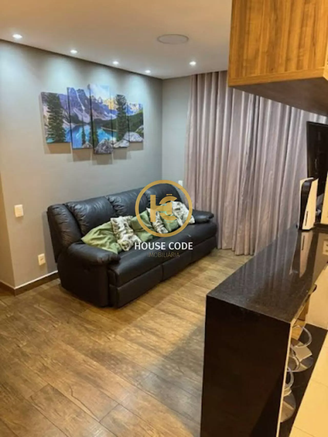 Apartamento no Centro de Osasco, com 67 m², 2 dormitórios, suíte, varanda integrada com vidro e lazer completo.