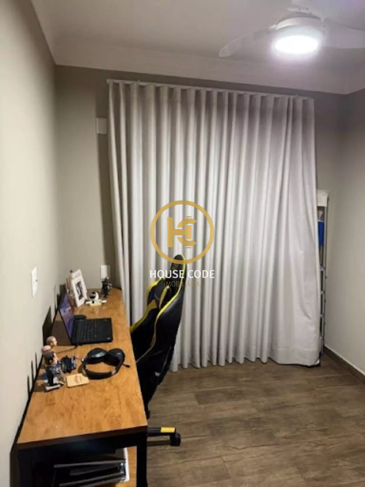 Apartamento no Centro de Osasco, com 67 m², 2 dormitórios, suíte, varanda integrada com vidro e lazer completo.