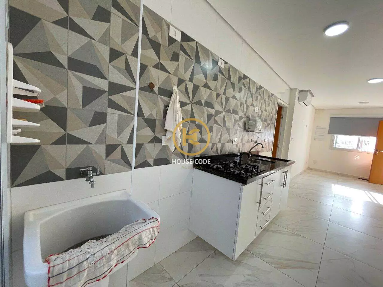 Apartamento Centro PeruíbeSão Paulo AP0461 11 Apartamento no Centro de Peruíbe, a 50 metros da praia, com 45 m², 1 dormitório, ar-condicionado e condomínio com piscina.