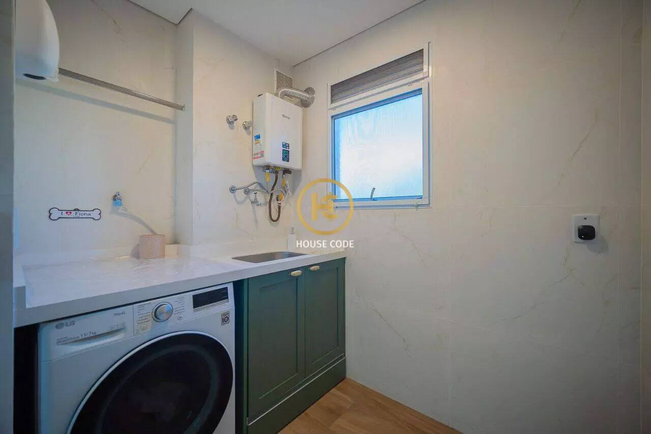 Apartamento na Chácara Pavoeiro, em Cotia, com 89 m², suíte, varanda gourmet com churrasqueira e condomínio completo.