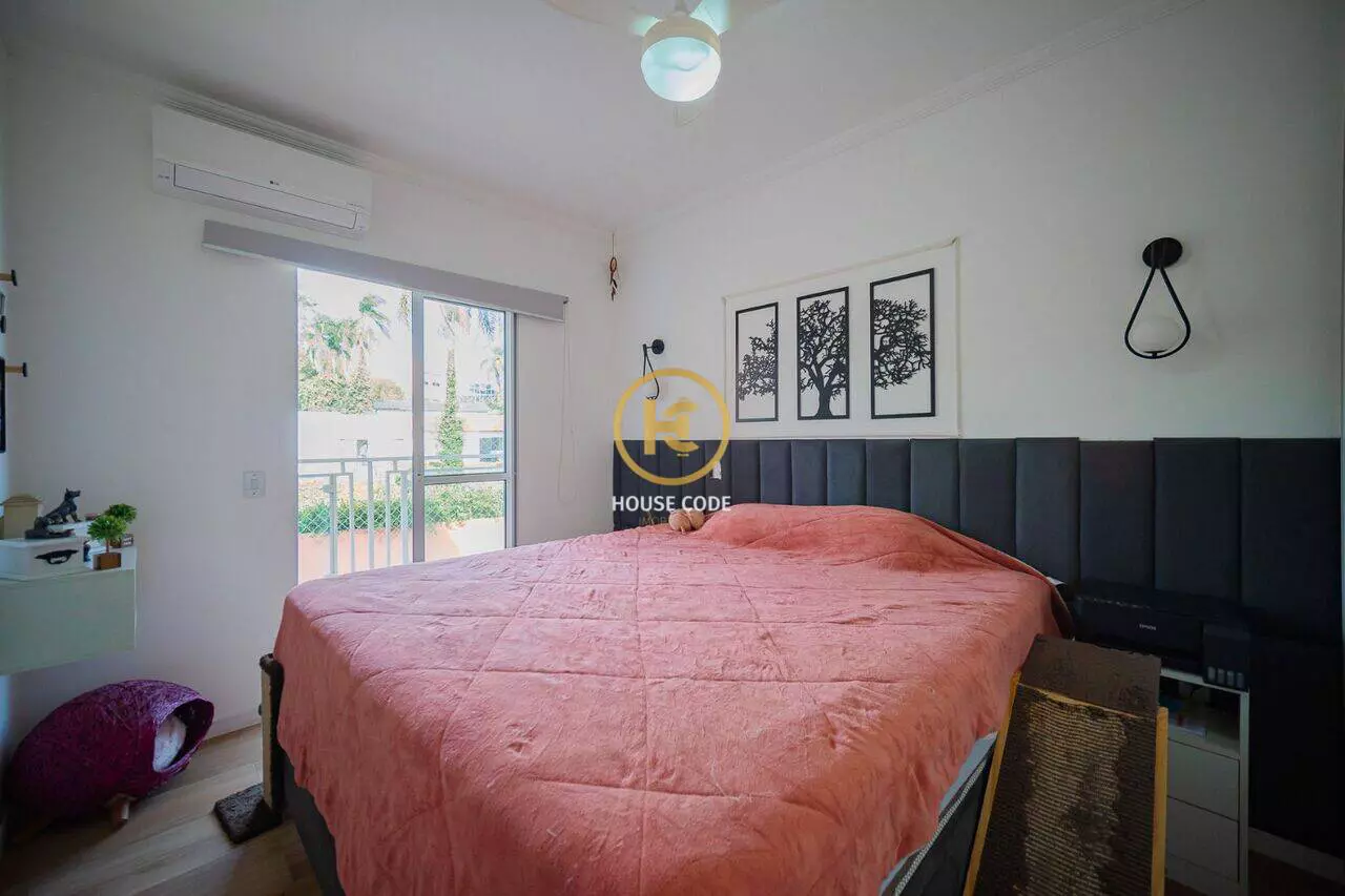 Apartamento na Chácara Pavoeiro, em Cotia, com 89 m², suíte, varanda gourmet com churrasqueira e condomínio completo.