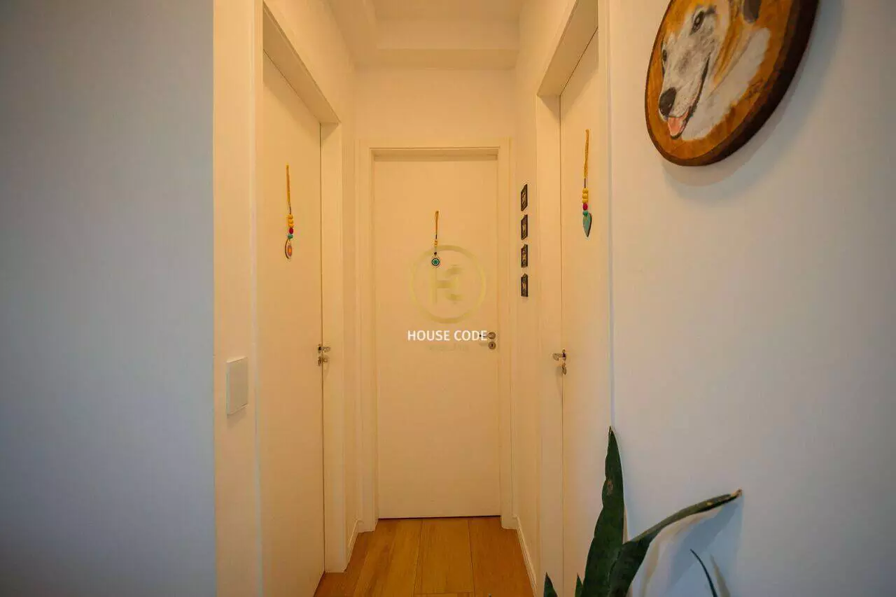 Apartamento na Chácara Pavoeiro, em Cotia, com 89 m², suíte, varanda gourmet com churrasqueira e condomínio completo.