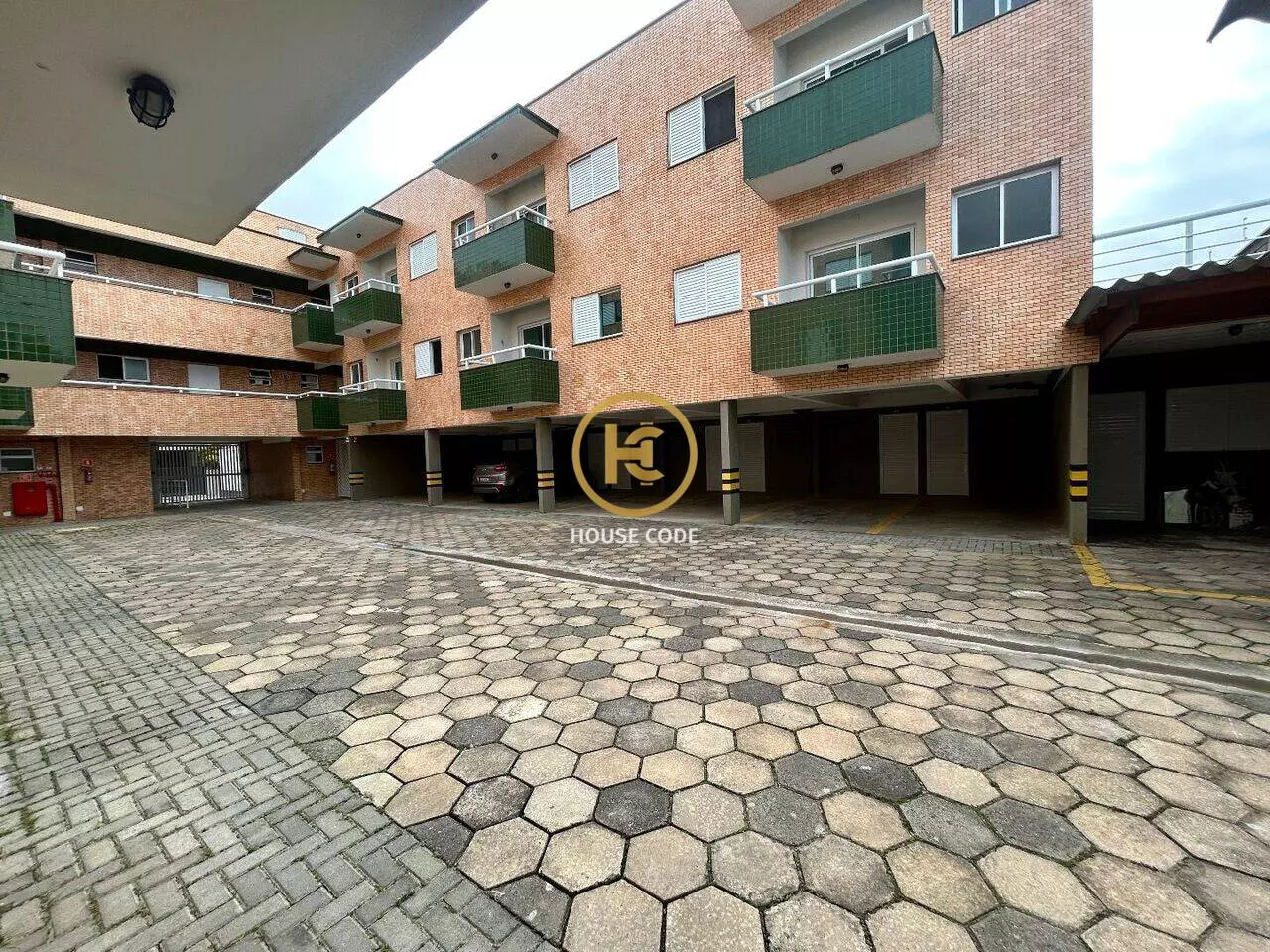 Apartamento Cidade Balneária Peruibe Peruíbe São Paulo AP0503 1 Apartamento na Cidade Balneária Peruíbe-Scipel para aluguel definitivo, a 30 metros da praia, com suíte e cozinha integrada.