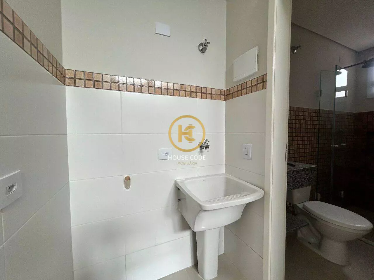 Apartamento Cidade Balneária Peruibe Peruíbe São Paulo AP0503 5 Apartamento na Cidade Balneária Peruíbe-Scipel para aluguel definitivo, a 30 metros da praia, com suíte e cozinha integrada.