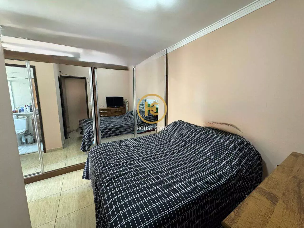 Apartamento no Condomínio Alphaview, em Barueri, com 72 m², suíte, sacada envidraçada e lazer completo.