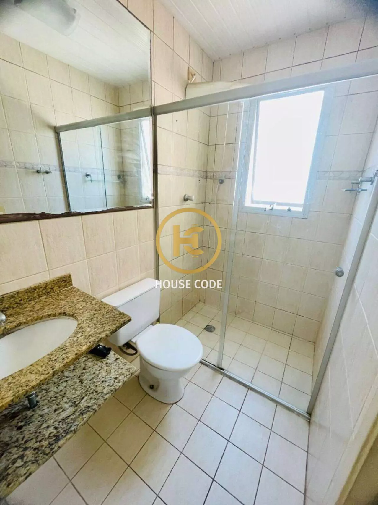 Apartamento no Edifício Fatto em Barueri com 58 m², dois dormitórios com armários, varanda, andar alto e condomínio com lazer completo.