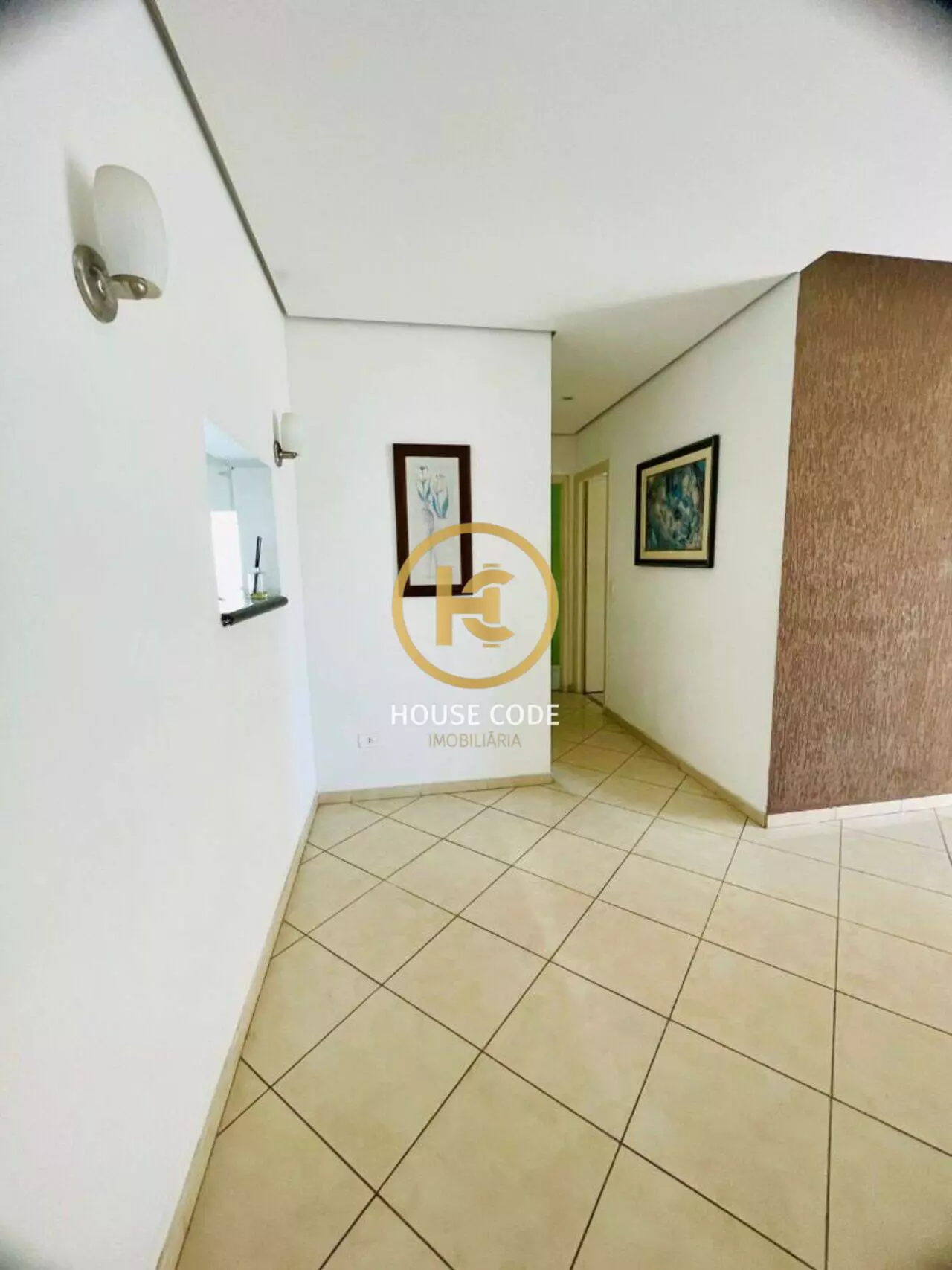 Apartamento no Edifício Fatto em Barueri com 58 m², dois dormitórios com armários, varanda, andar alto e condomínio com lazer completo.