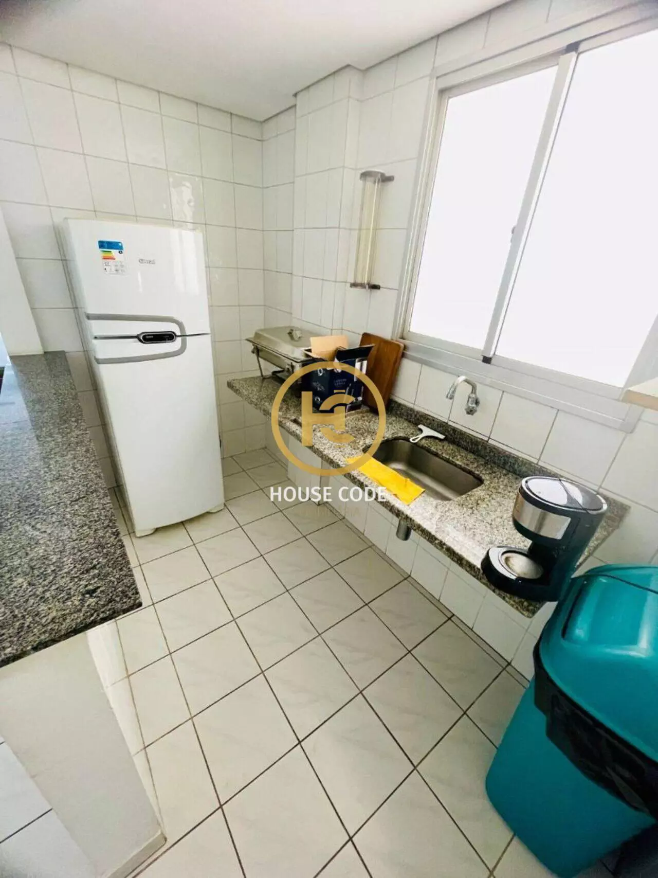 Apartamento no Edifício Fatto em Barueri com 58 m², dois dormitórios com armários, varanda, andar alto e condomínio com lazer completo.