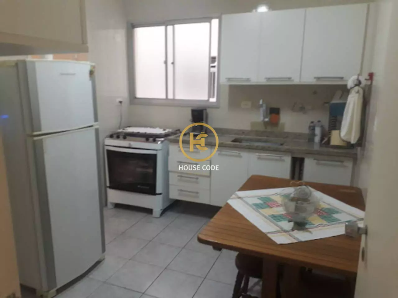 Apartamento Jardim Virginia Guarujá São Paulo AP0481 4 Apartamento no Jardim Virginia em Guarujá com 82 m², dois dormitórios, sacada, suíte e localizado a uma quadra da praia.