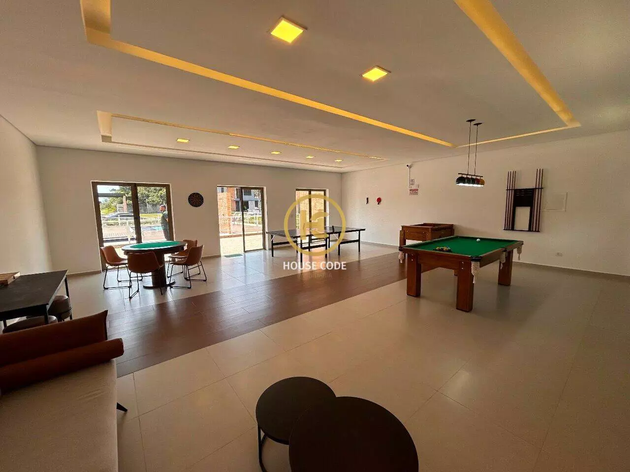 Terreno plano em condomínio fechado no Jd São Francisco em Peruíbe com 360 m², lazer completo e segurança 24 horas.