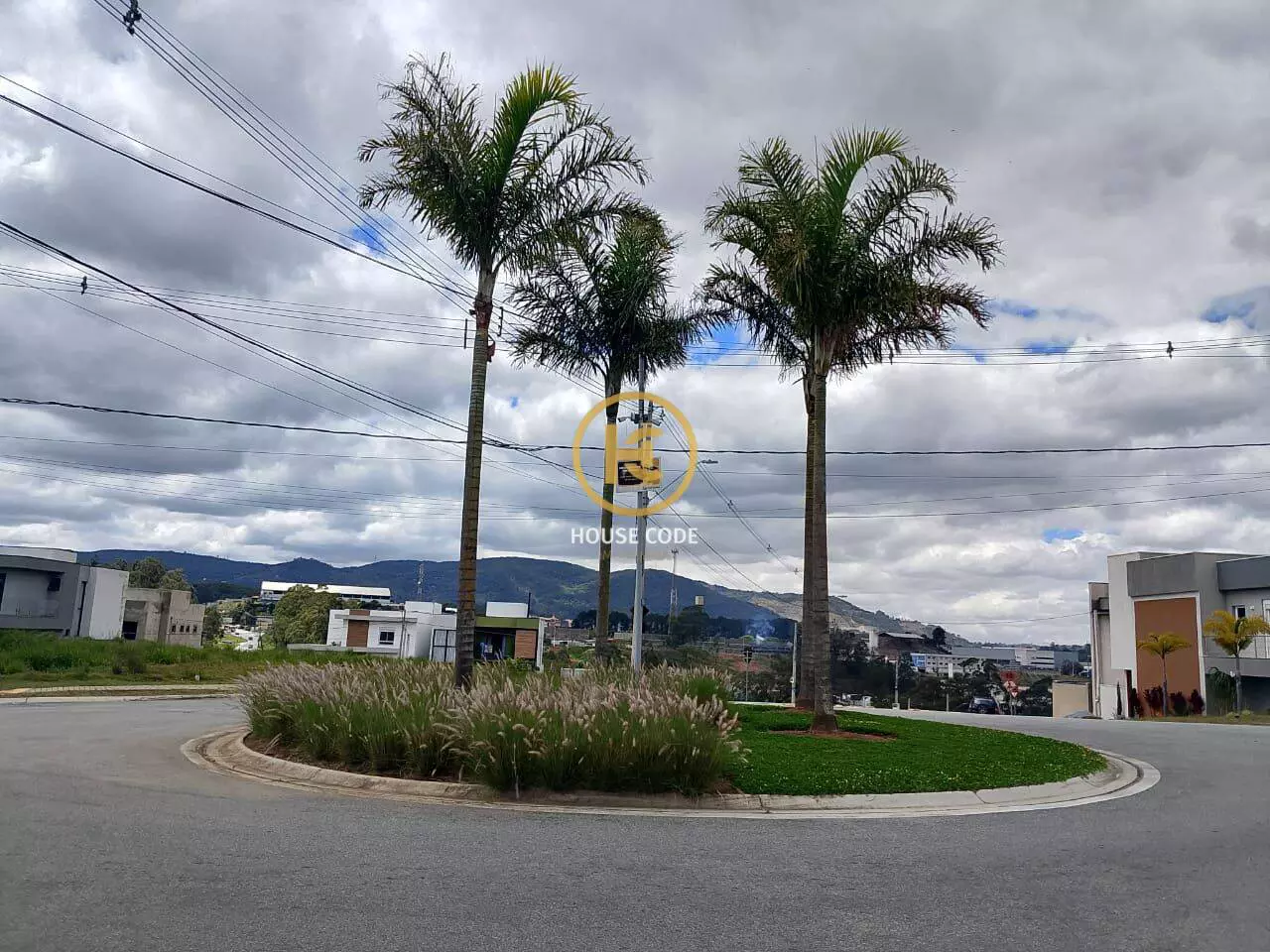 Terreno no Condomínio Nova Caieiras em Caieiras com 455 m², localização privilegiada próxima à portaria e infraestrutura completa.