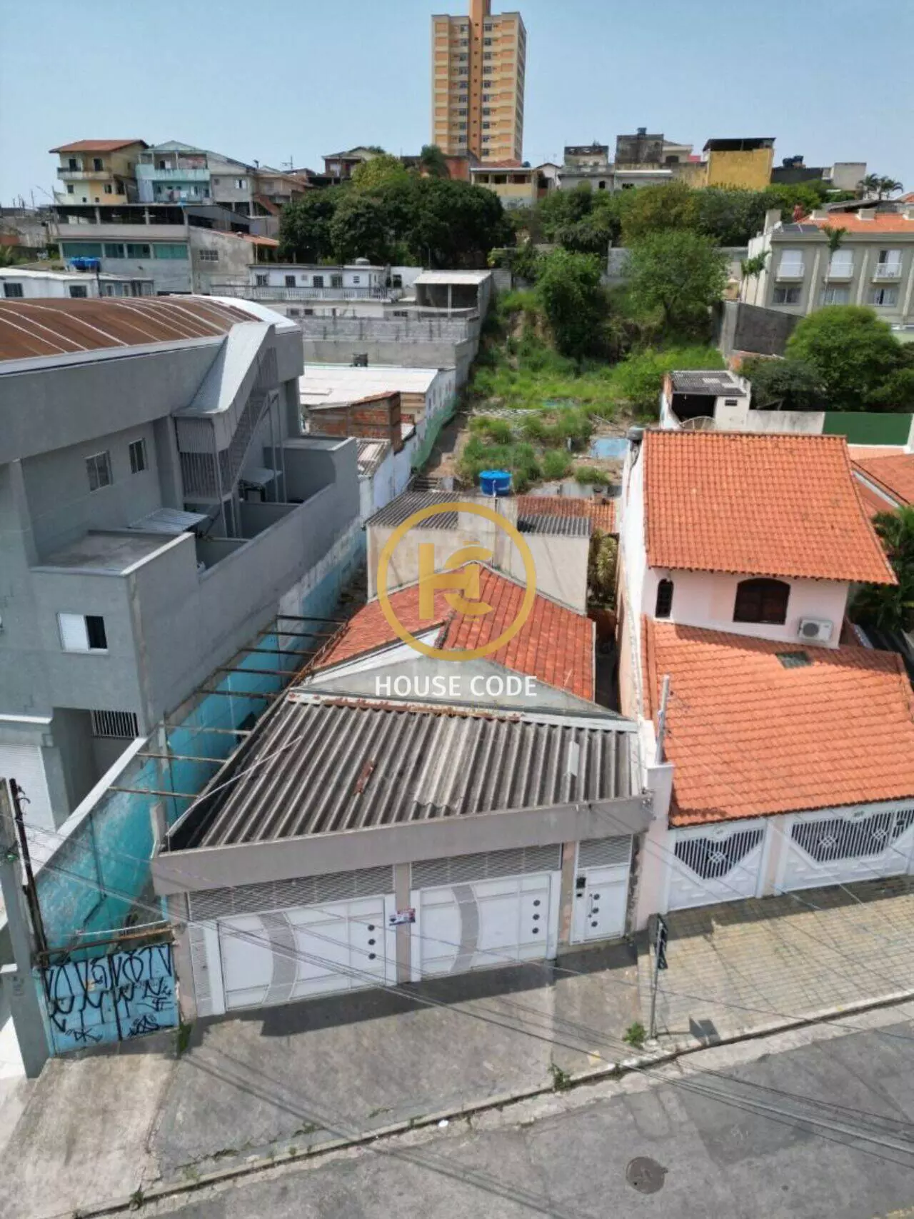 Terreno comercial na Vila Mangalot em São Paulo com 1.120 m², localização estratégica e fácil acesso às principais rodovias.