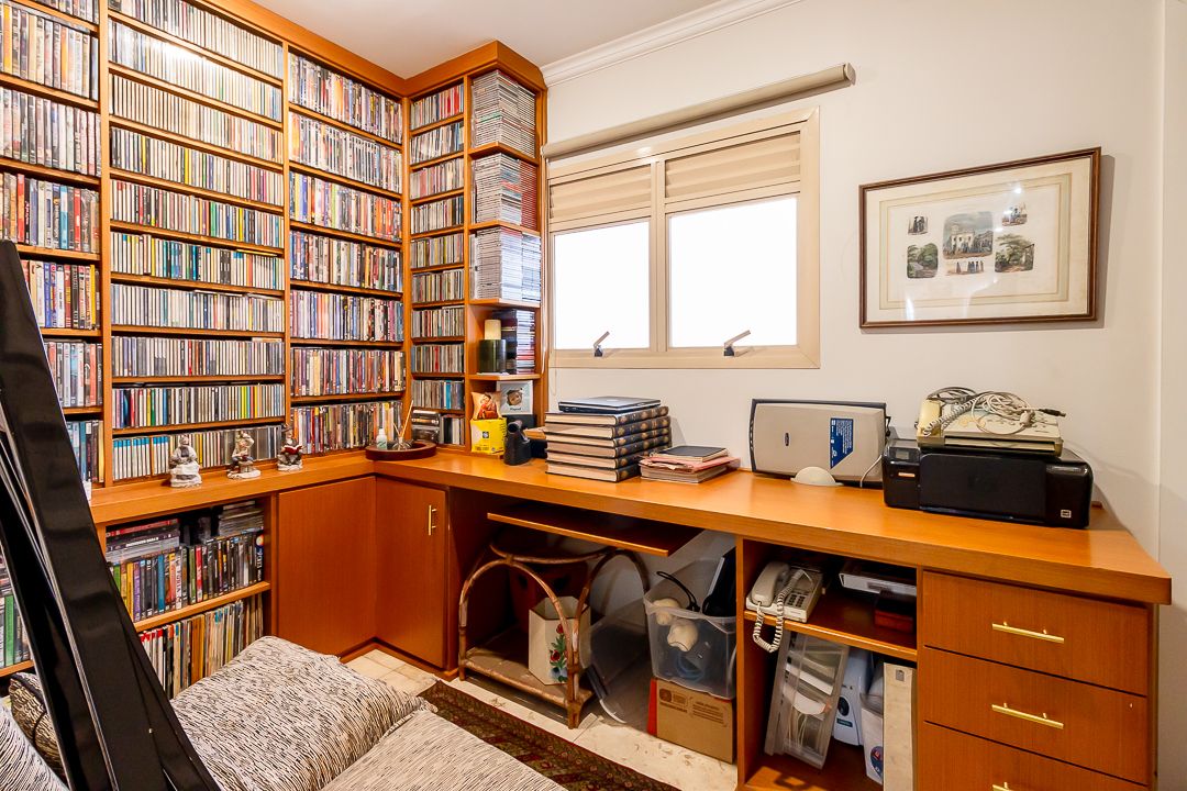 Cobertura duplex na Consolação com 580 m², piscina privativa, área gourmet coberta, quatro suítes e vista panorâmica de São Paulo.