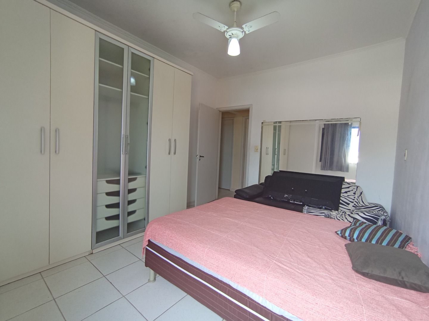 Cobertura duplex no Balneário Stella Maris, em Peruíbe, com 264 m², 3 dormitórios, suíte, jacuzzi, churrasqueira e área de lazer privativa.