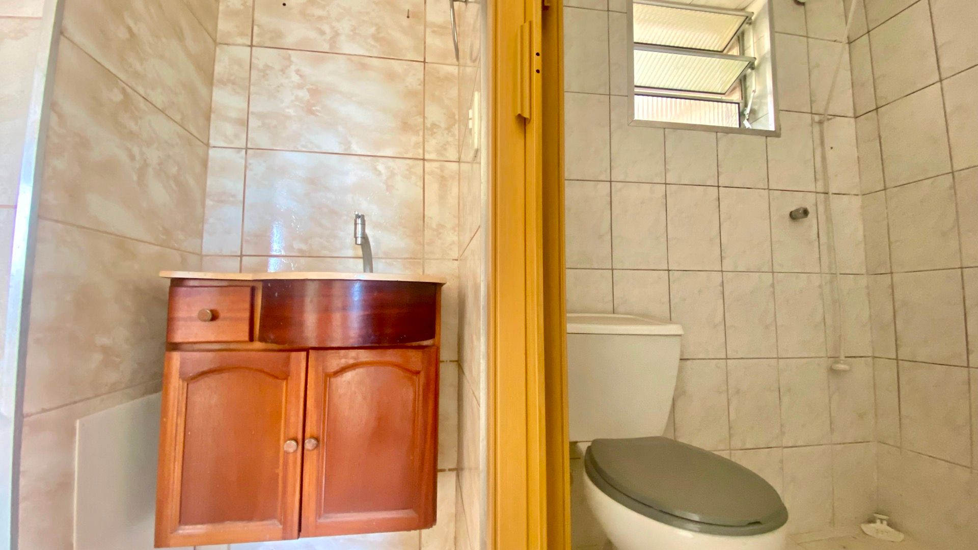 partamento no Condomínio Edifício Tabajara II com 52 m², 2 dormitórios, sala bem iluminada, vaga fixa e localização estratégica em São Paulo.