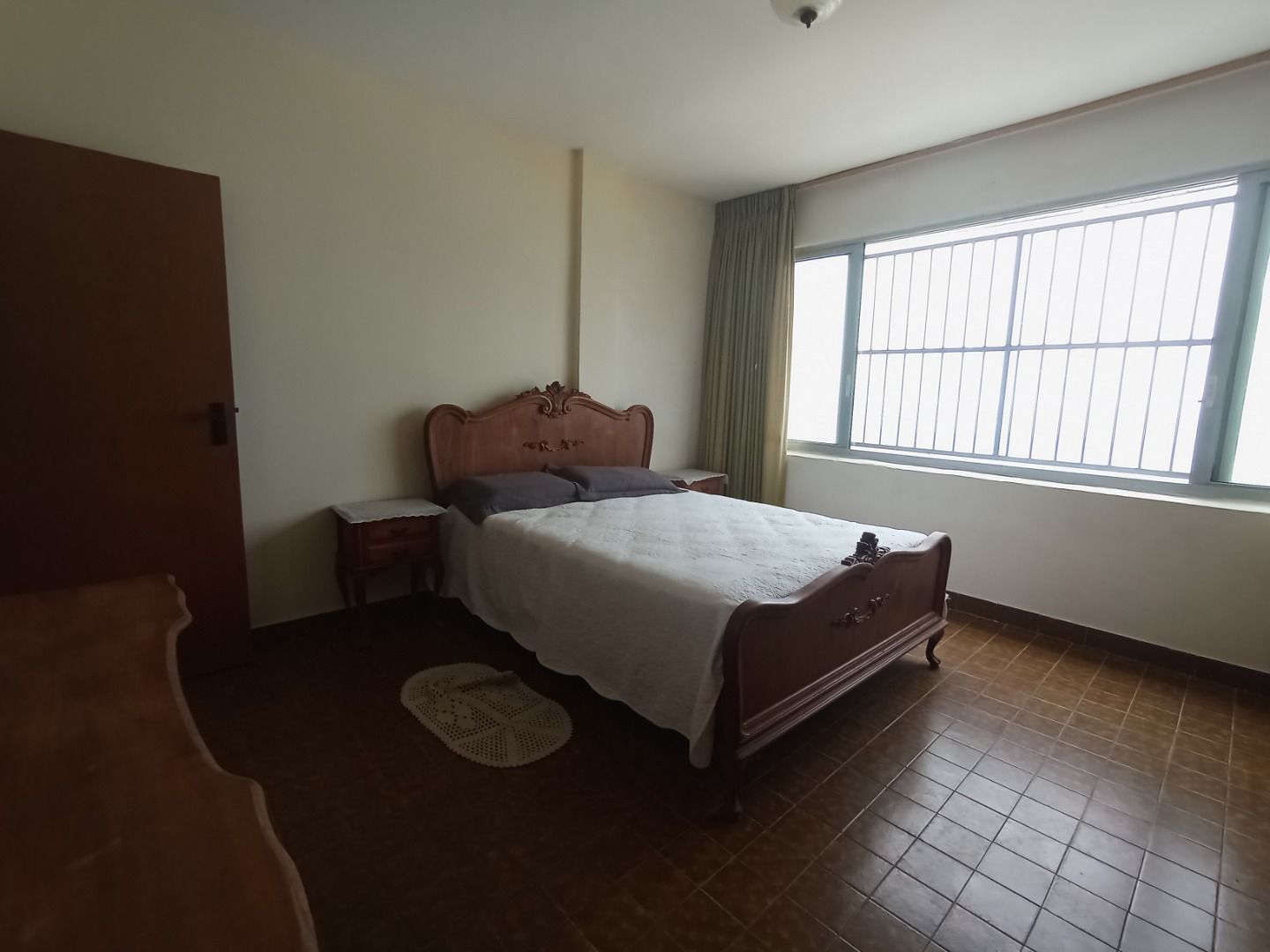 Apartamento no Centro de Peruíbe, frente para o mar, com 120 m², vista panorâmica e localização privilegiada.