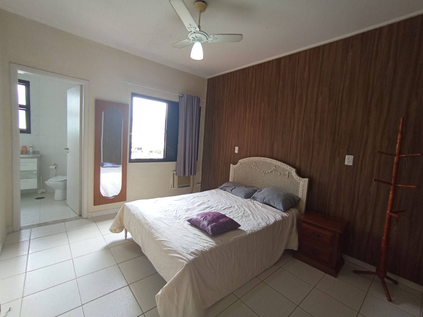 Cobertura duplex no Balneário Stella Maris, em Peruíbe, com 264 m², 3 dormitórios, suíte, jacuzzi, churrasqueira e área de lazer privativa.