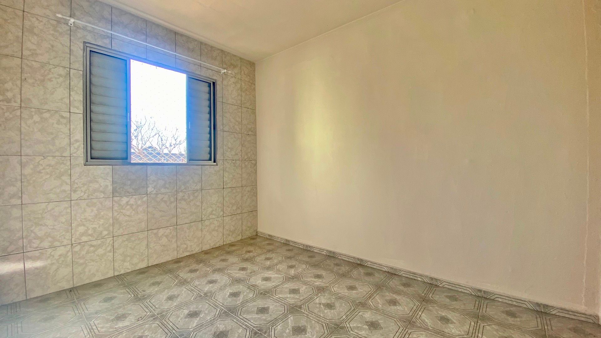 partamento no Condomínio Edifício Tabajara II com 52 m², 2 dormitórios, sala bem iluminada, vaga fixa e localização estratégica em São Paulo.