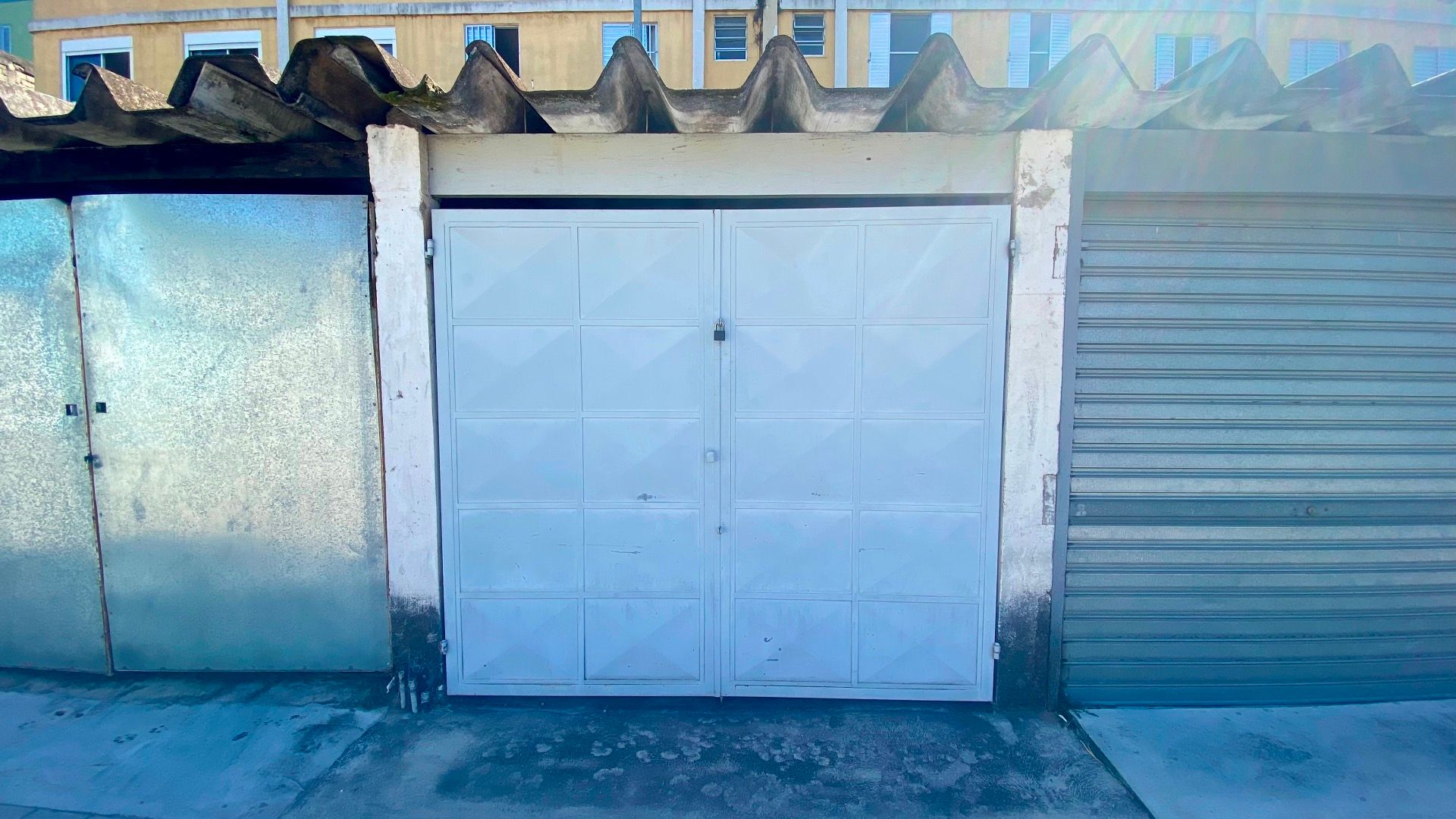 partamento no Condomínio Edifício Tabajara II com 52 m², 2 dormitórios, sala bem iluminada, vaga fixa e localização estratégica em São Paulo.