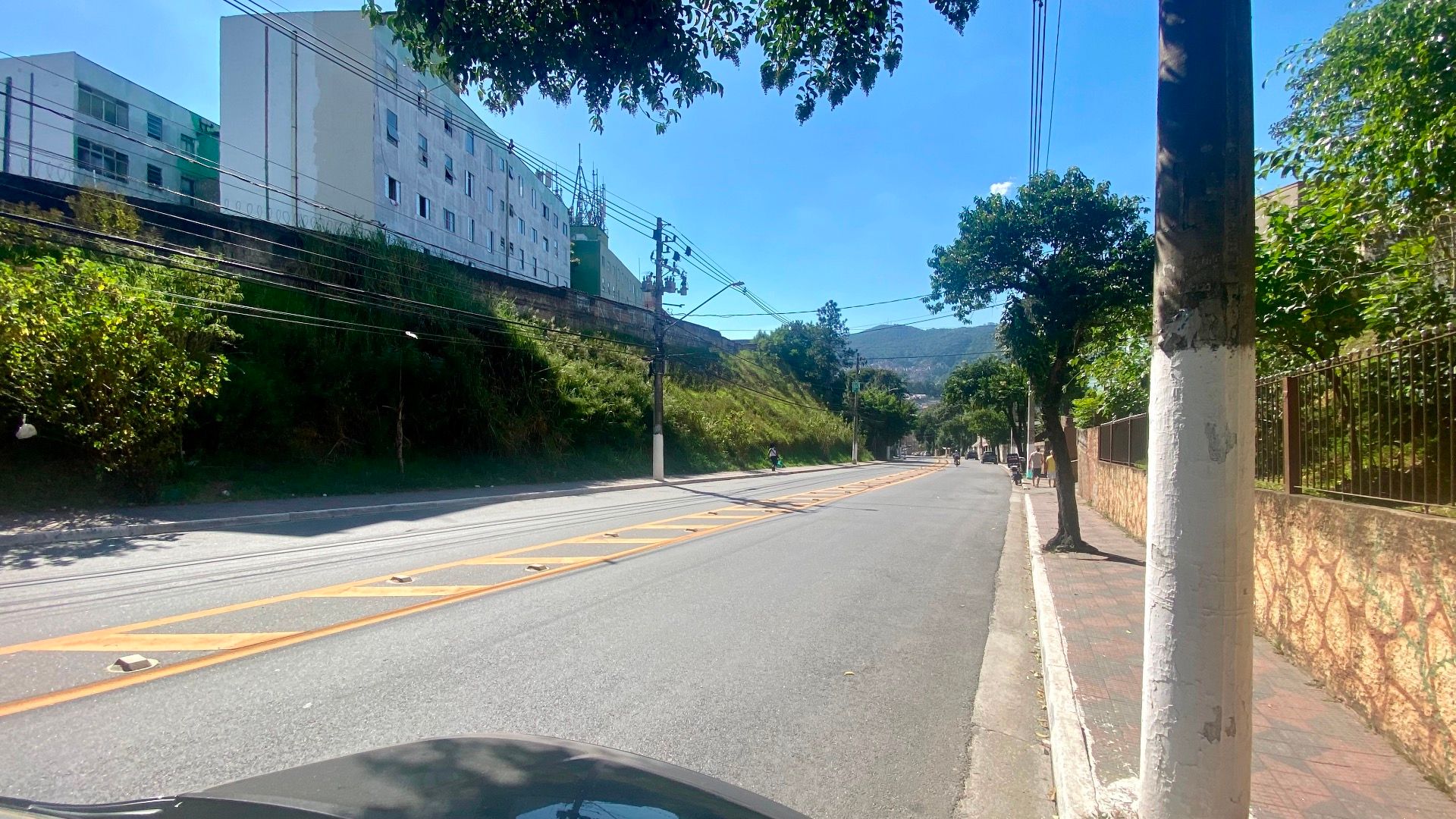 partamento no Condomínio Edifício Tabajara II com 52 m², 2 dormitórios, sala bem iluminada, vaga fixa e localização estratégica em São Paulo.