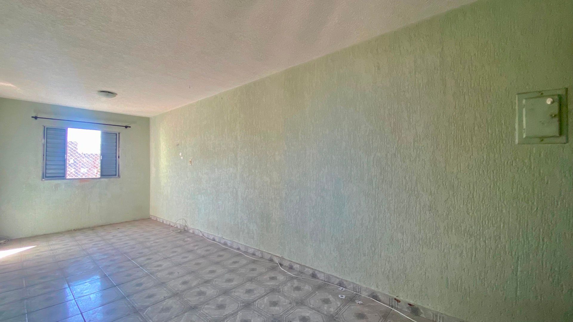 partamento no Condomínio Edifício Tabajara II com 52 m², 2 dormitórios, sala bem iluminada, vaga fixa e localização estratégica em São Paulo.