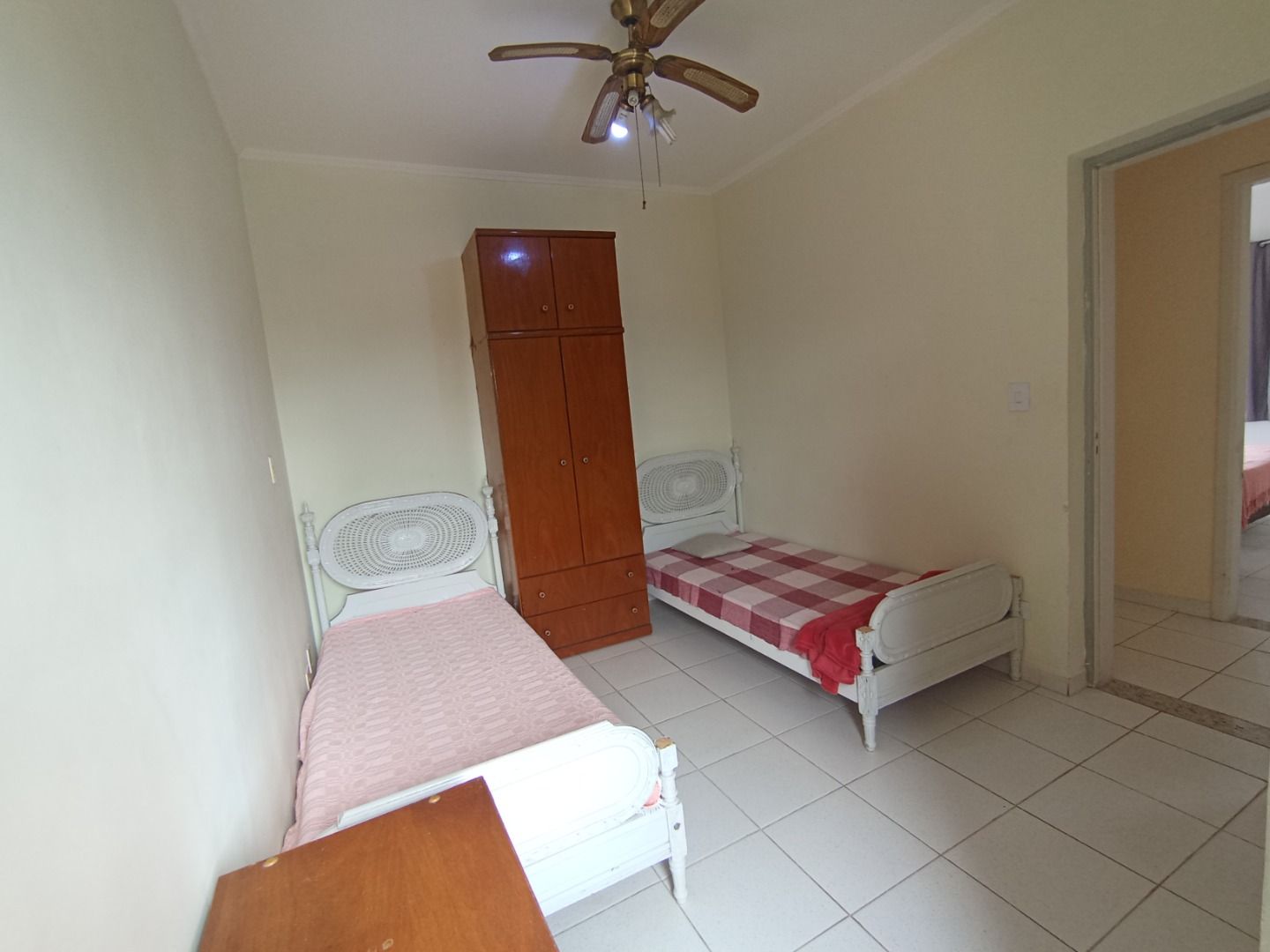 Cobertura duplex no Balneário Stella Maris, em Peruíbe, com 264 m², 3 dormitórios, suíte, jacuzzi, churrasqueira e área de lazer privativa.