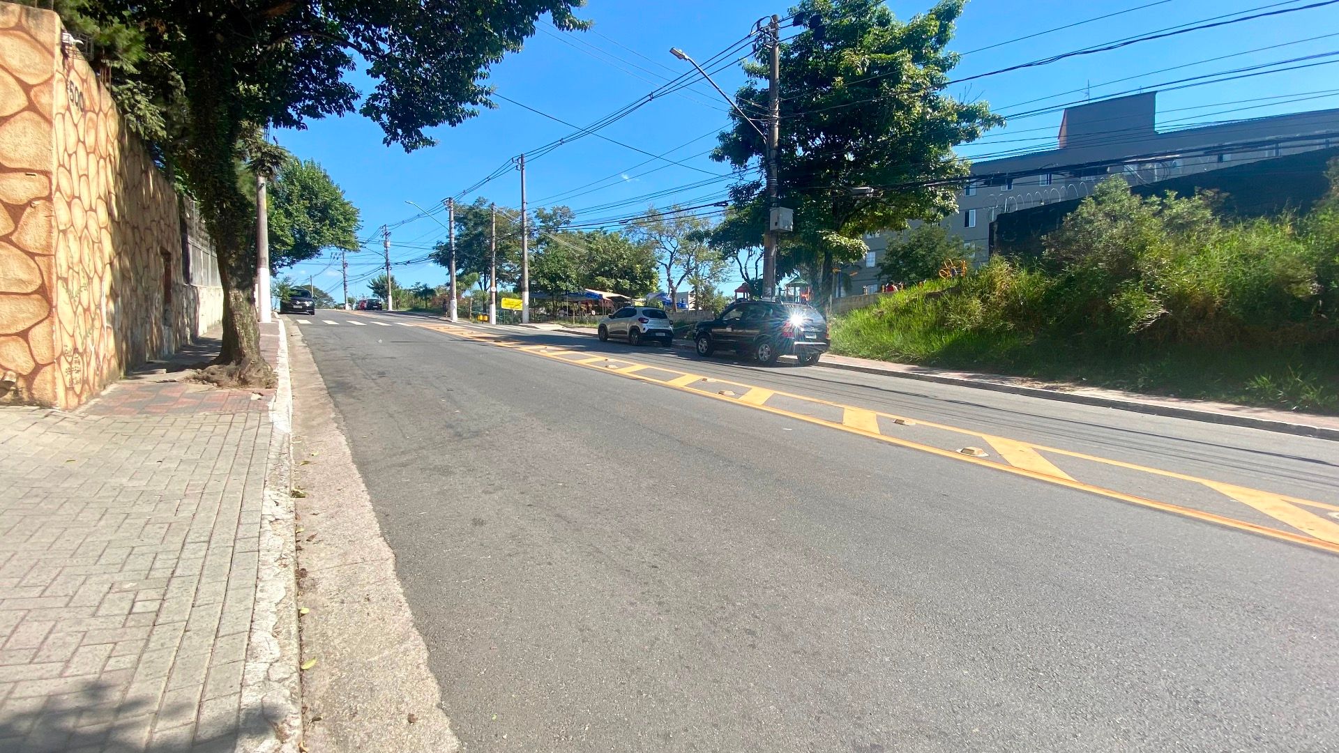 partamento no Condomínio Edifício Tabajara II com 52 m², 2 dormitórios, sala bem iluminada, vaga fixa e localização estratégica em São Paulo.