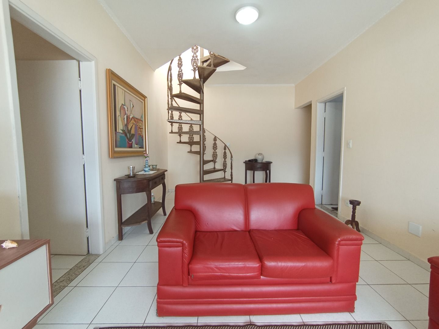 Cobertura duplex no Balneário Stella Maris, em Peruíbe, com 264 m², 3 dormitórios, suíte, jacuzzi, churrasqueira e área de lazer privativa.