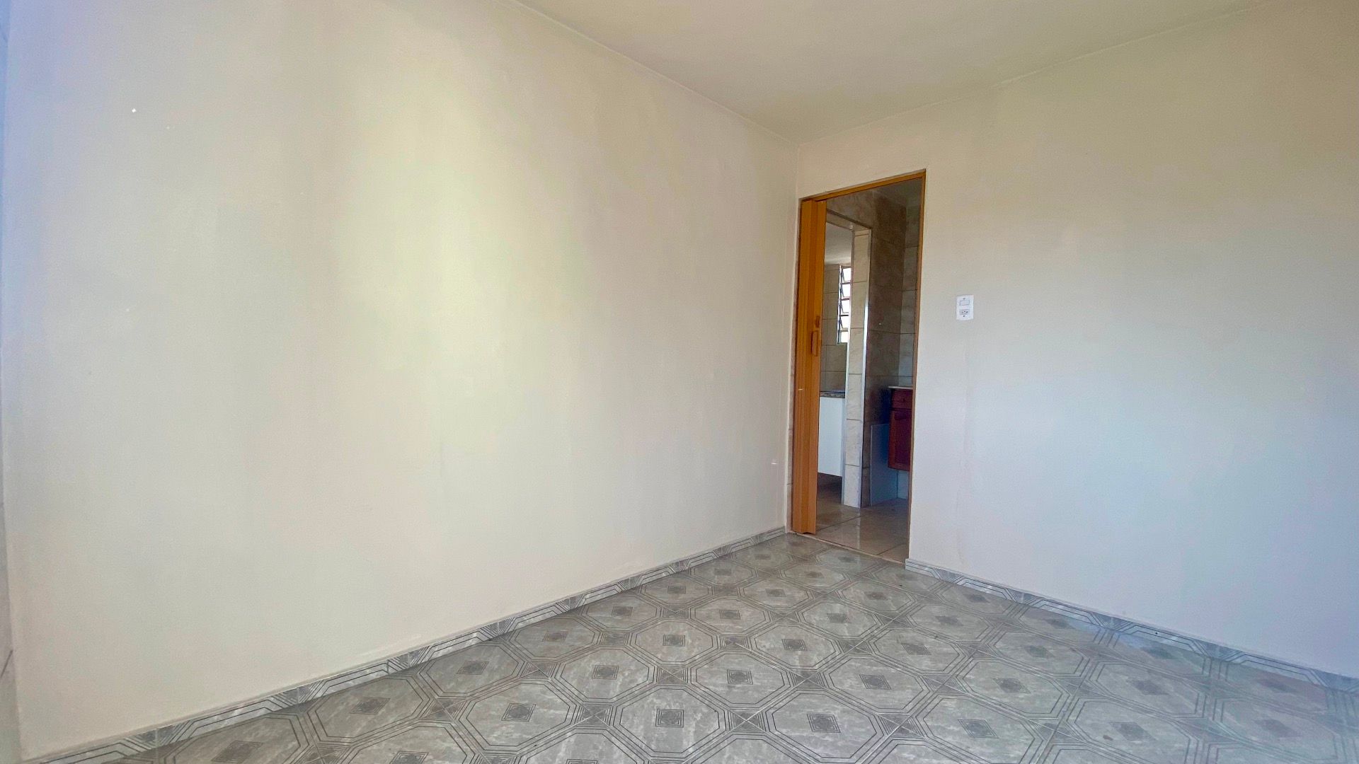 partamento no Condomínio Edifício Tabajara II com 52 m², 2 dormitórios, sala bem iluminada, vaga fixa e localização estratégica em São Paulo.