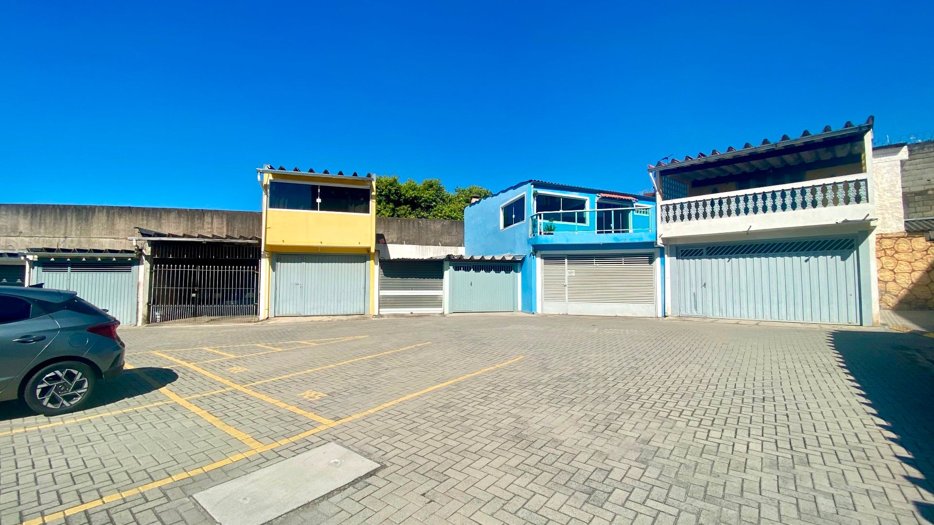 partamento no Condomínio Edifício Tabajara II com 52 m², 2 dormitórios, sala bem iluminada, vaga fixa e localização estratégica em São Paulo.