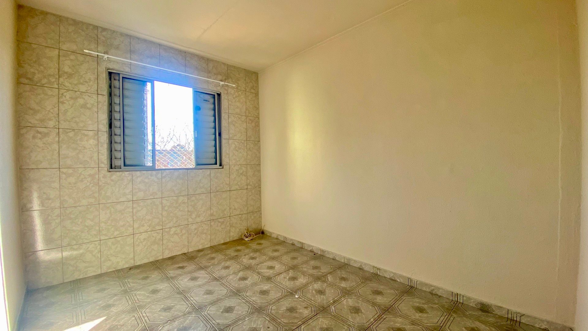 partamento no Condomínio Edifício Tabajara II com 52 m², 2 dormitórios, sala bem iluminada, vaga fixa e localização estratégica em São Paulo.