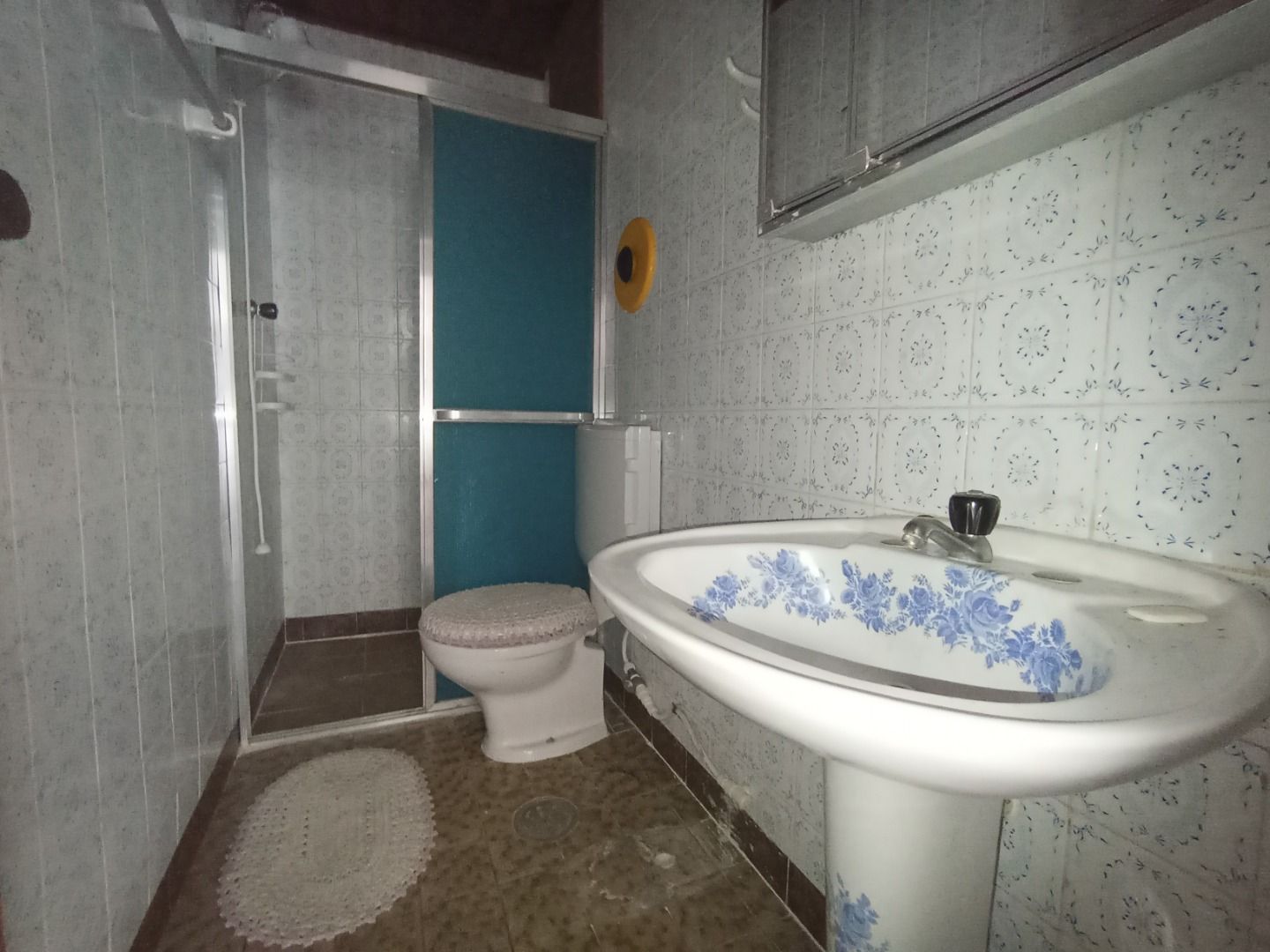 Apartamento no Centro de Peruíbe, frente para o mar, com 120 m², vista panorâmica e localização privilegiada.